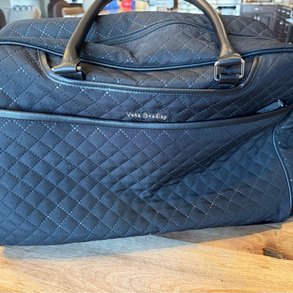 Vera Bradley Black Quilted Travel Bag Classic weekender - Picture 2 of 7